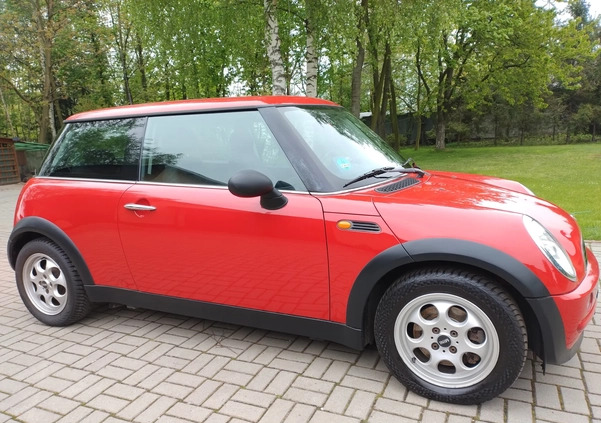 MINI ONE cena 9900 przebieg: 220000, rok produkcji 2002 z Dzierzgoń małe 704